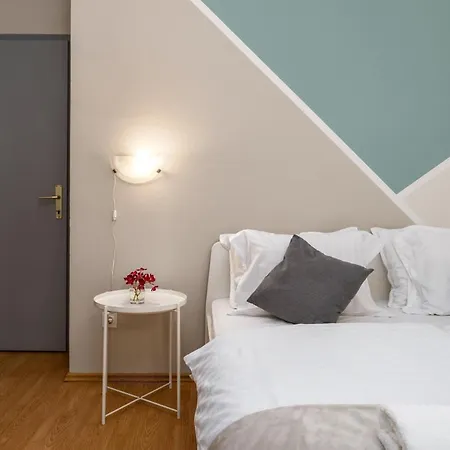 Fiorella Apartment *